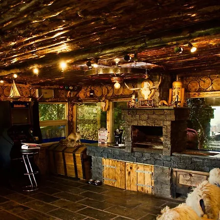 ホームステイ Transylvania House Meland (Holsnoy)